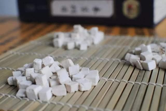 每天都吃一点茯苓，安神助眠，还能养脾胃？但这2类人可得少碰