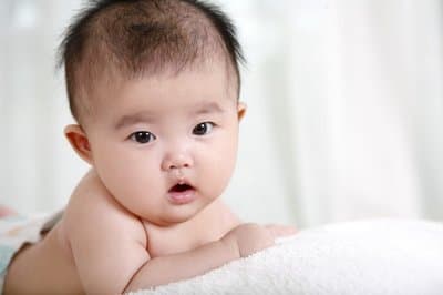 诗词艺术与男宝名字的融合，让文化传承成为生活的一部分