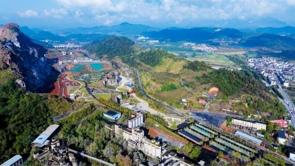 瞰江西！废弃矿山蝶变生态公园
