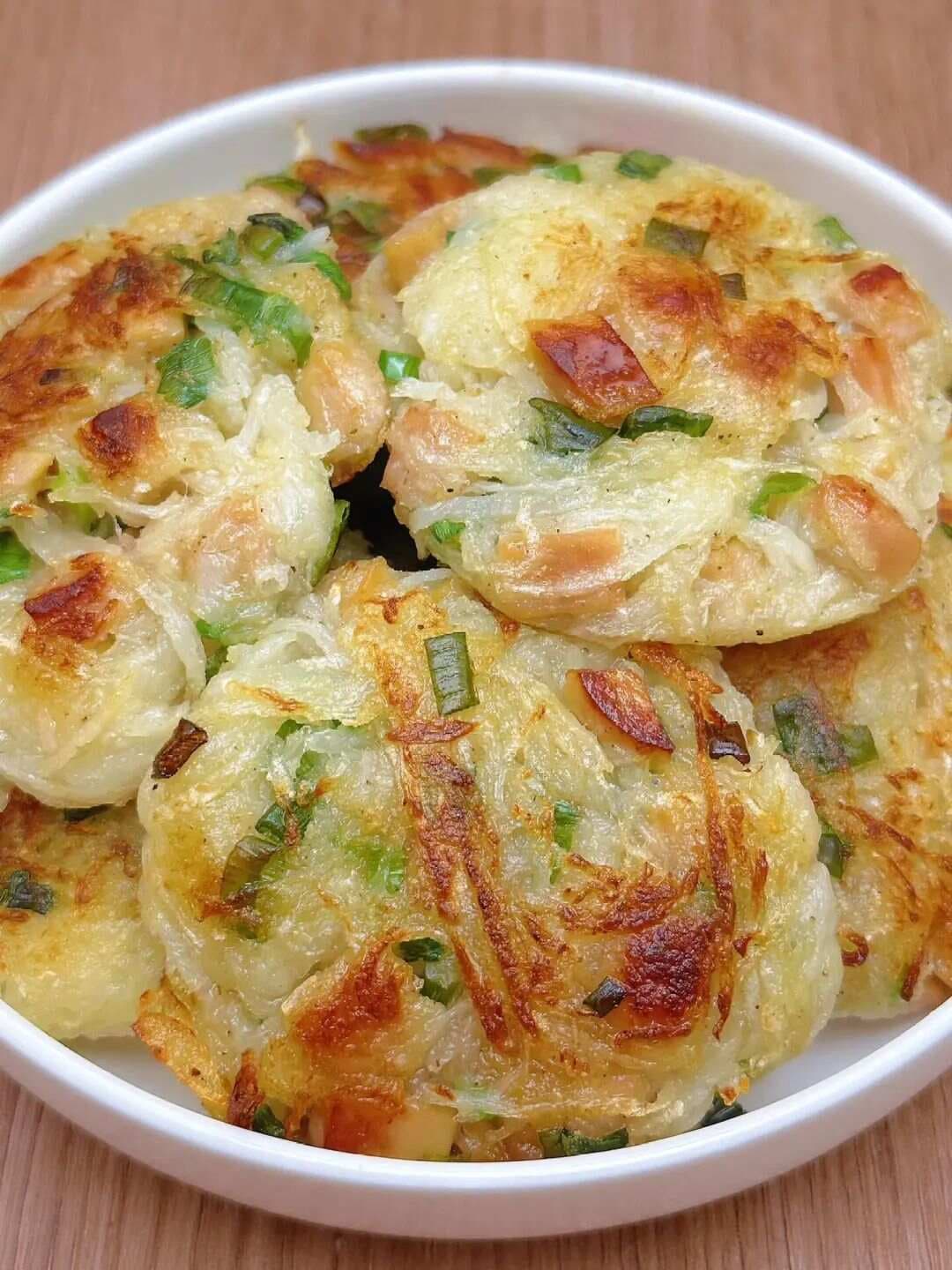 白萝卜丝饼：外酥里嫩，十分钟学会的传统美味