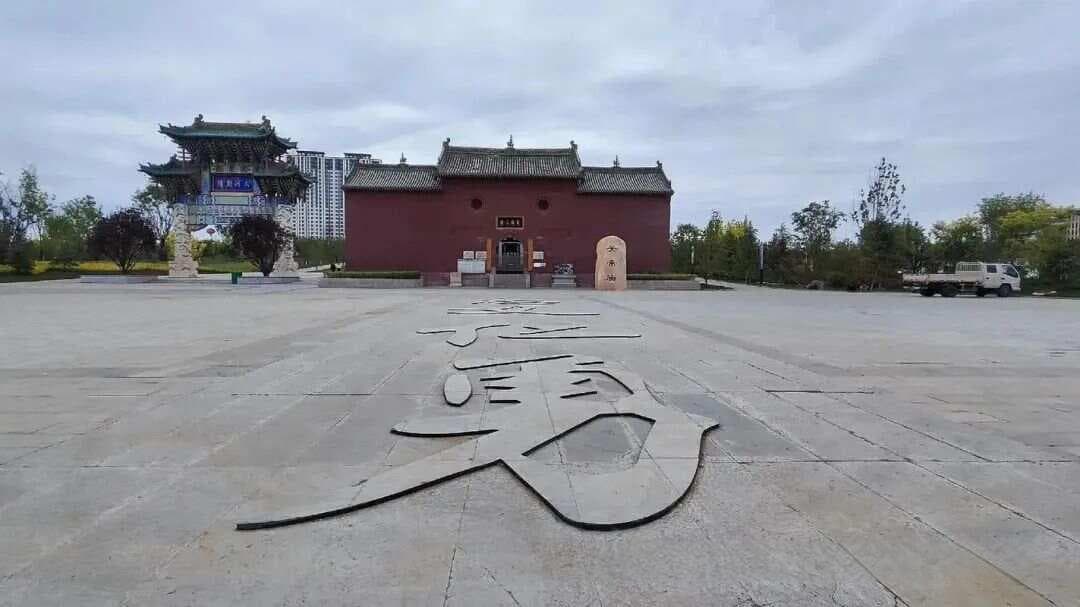 晋城府城关帝庙：八百年古建遗存，四根故事石柱展现宋代工艺