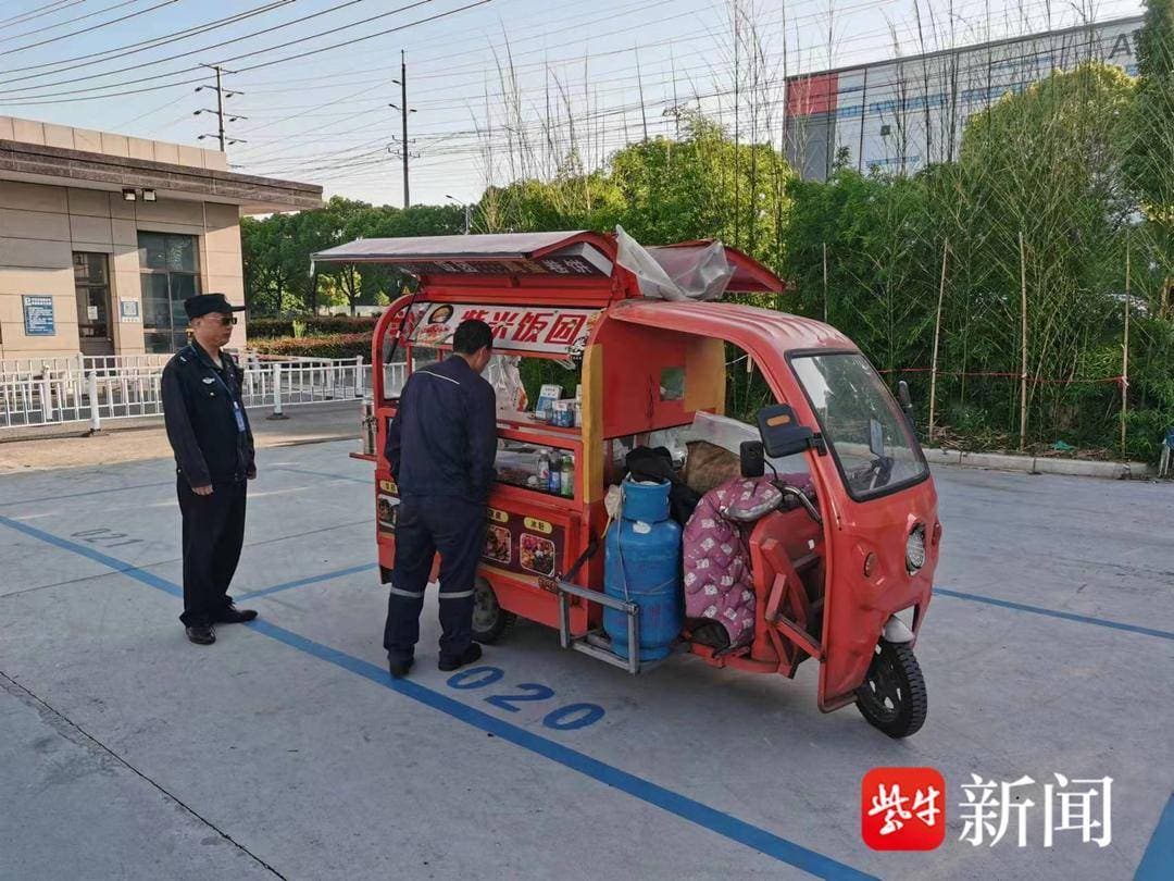 设置便民疏导点，让便民与管理“双向奔赴”