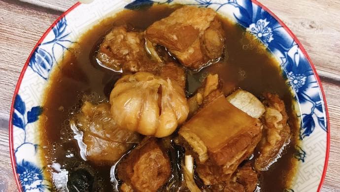 马来西亚风味肉骨茶的制作方法
