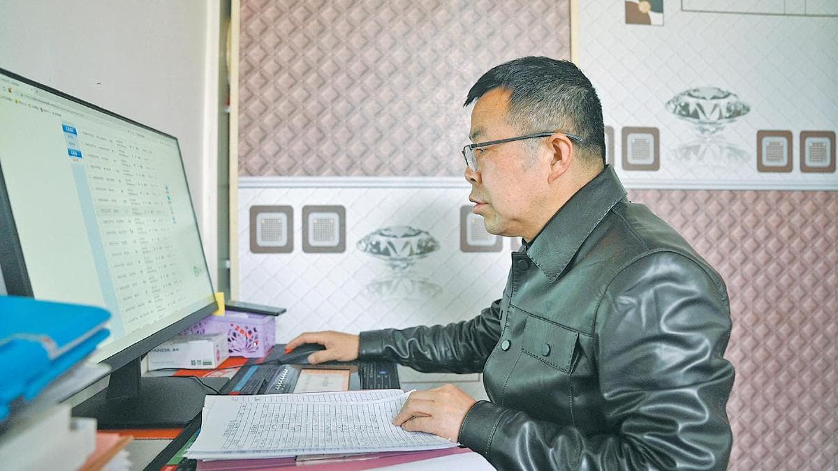 "中国好人"刘志军：志愿服务2万小时，让善意洒满榆林城