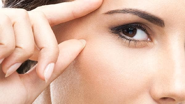 眼球结构解析：角膜、晶状体与视网膜