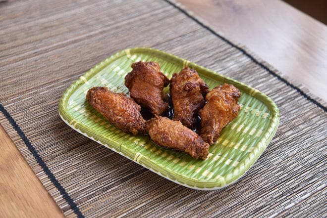 炸鸡翅的完美烹饪技巧：酥脆外皮与鲜嫩多汁