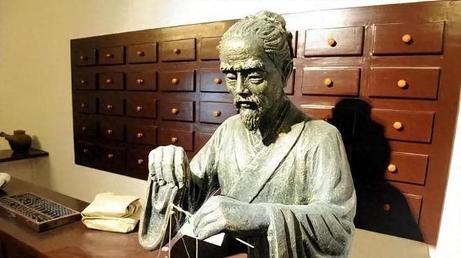 曹操为什么执意要杀掉华佗？12年后才发现，他并非毫无道理