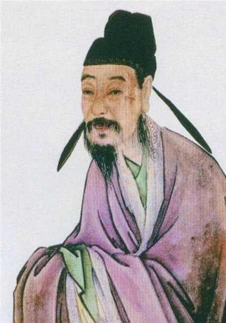 九天阊阖开宫殿，万国衣冠拜冕旒。