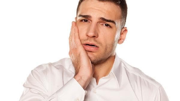 智齿要不要拔？教你如何判断，避免不必要的痛苦！