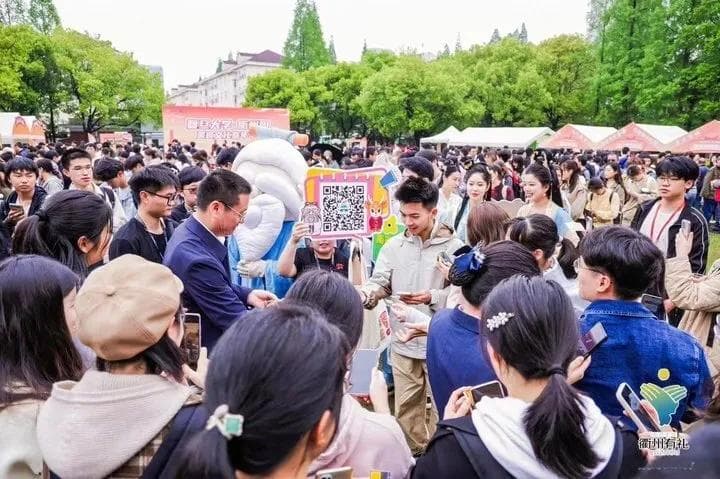 在江湖混战中“成长”的衢州鸭头，要如何才能跻身美食顶流