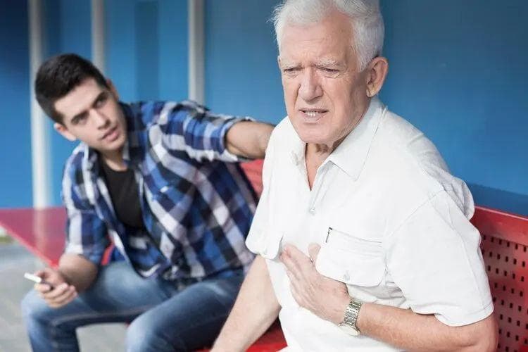 戒烟的惊人效果！研究发现：戒烟10年以上，死亡率接近从未吸烟者