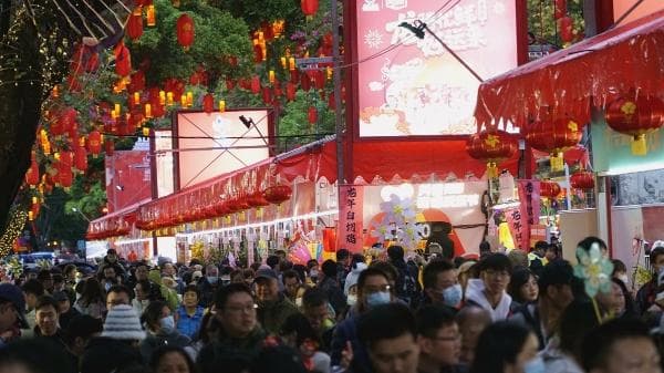广州百年花市焕新颜：非遗文创与科技赋能共迎新春