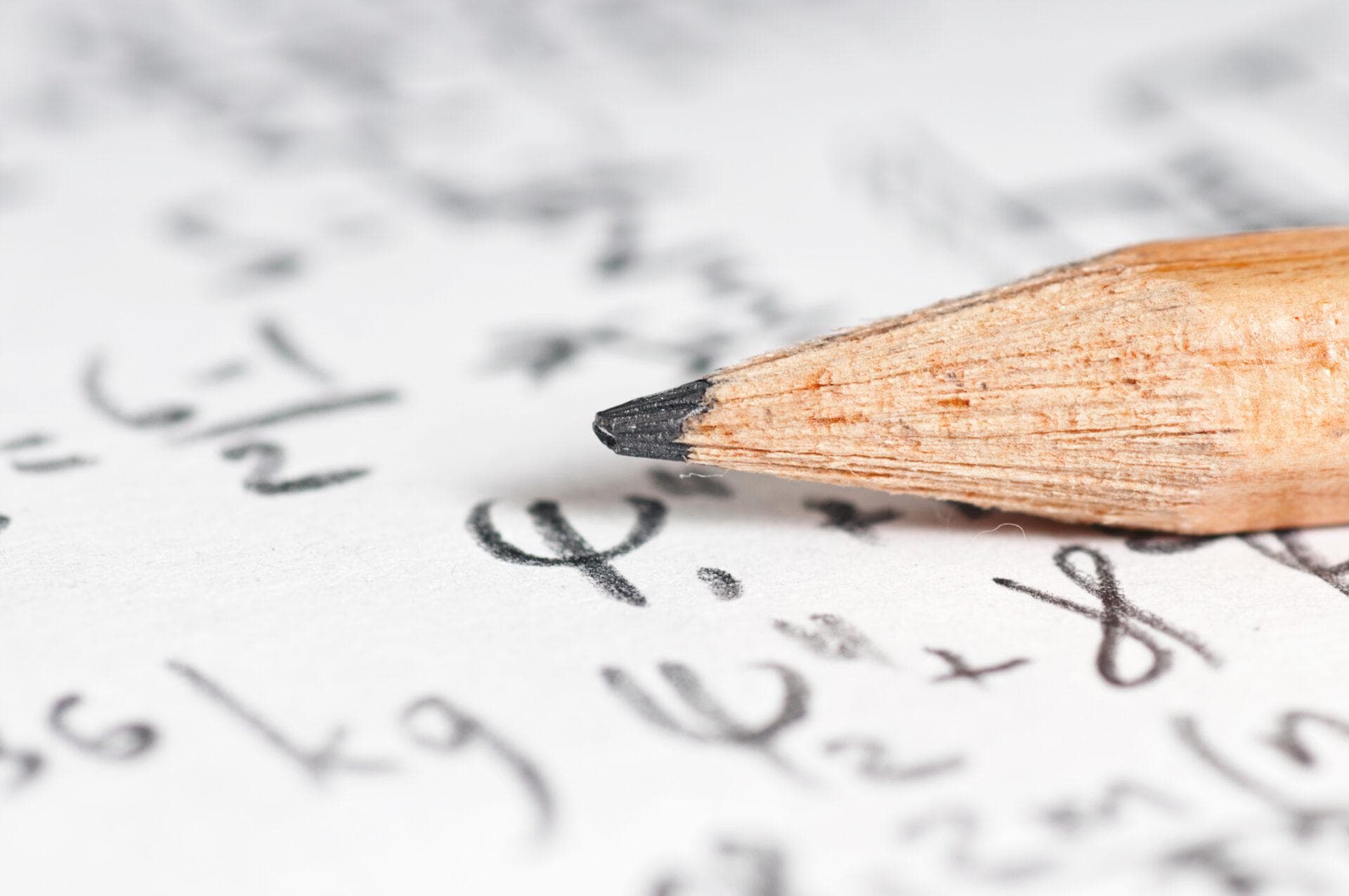 常数（Constant）的定义与应用｜数学与物理中的5个实例解析