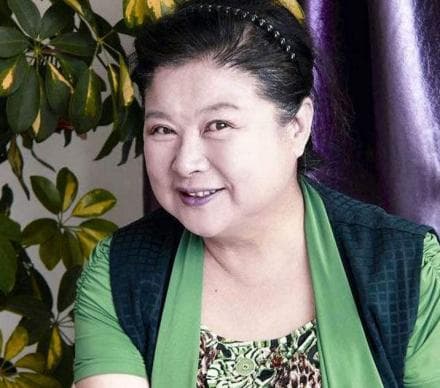 李静：从二人转舞台到荧幕的“大辣椒”