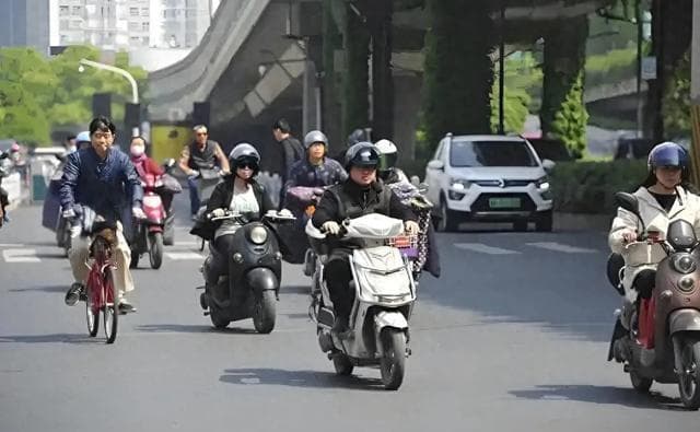 2025年电动车、三轮车政策全面放宽！上牌、上路、考证更轻松