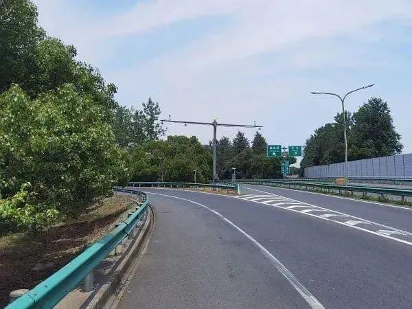车道交易用时可缩短2至3秒！交通异常可秒发现！上海高速公路越来越“聪明”