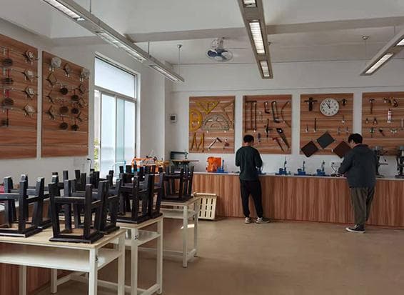 中小学劳技课程开展创意木工 传承非遗木工魅力