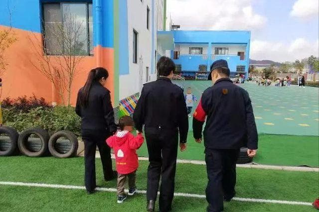 专家建议：3岁以下儿童不宜过早入园，存在三大潜在风险