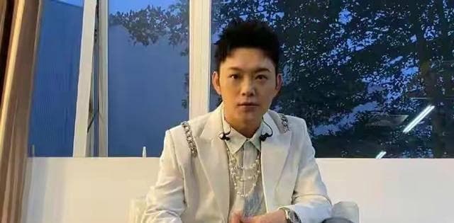 宝石老舅：坚韧蜕变的音乐成长之路