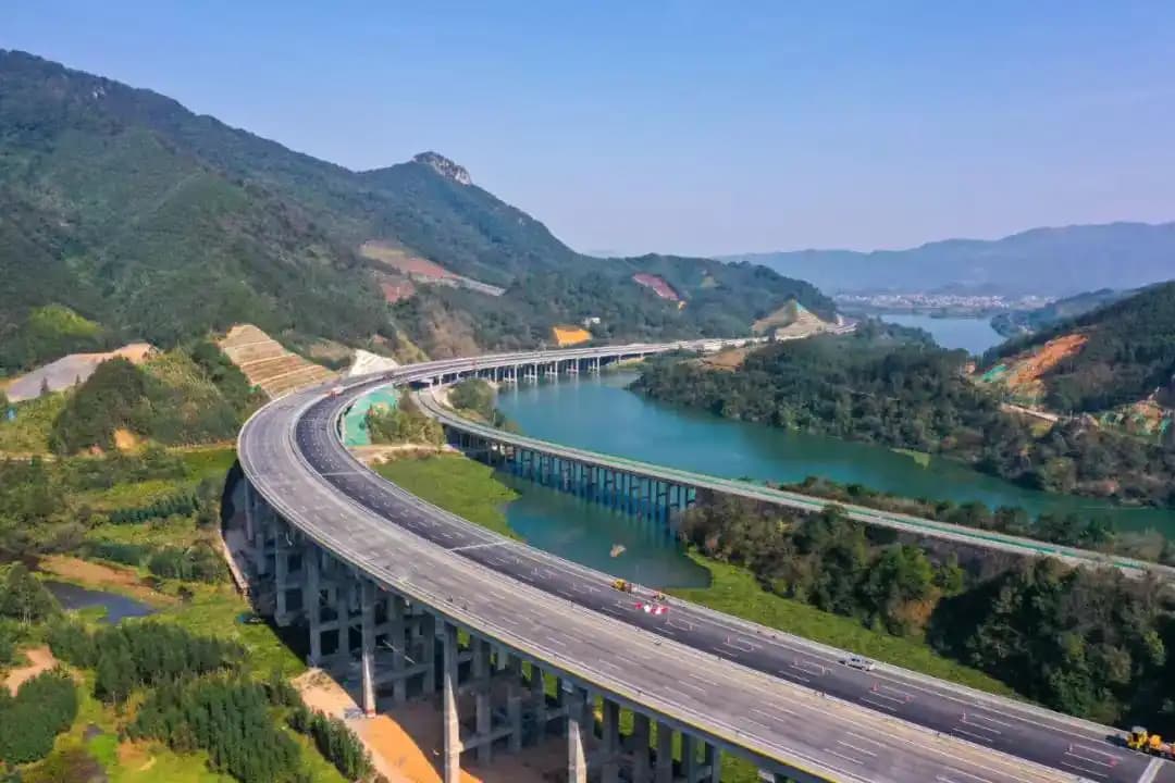 1230亿！2025年湖南高速建设迎丰收，8条高速捆绑销售