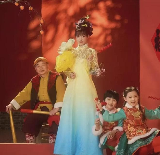 春晚上的李子柒，带来了13项非遗技艺，走到春晚舞台，她用了8年