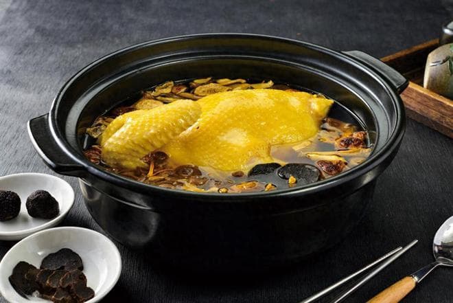老母鸡不管怎么炖，只要掌握这4点，鸡肉出锅软烂鲜香，太好吃了
