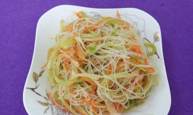 美食分享：炒三丝的全面解析（做法、配料、口感、营养价值等）