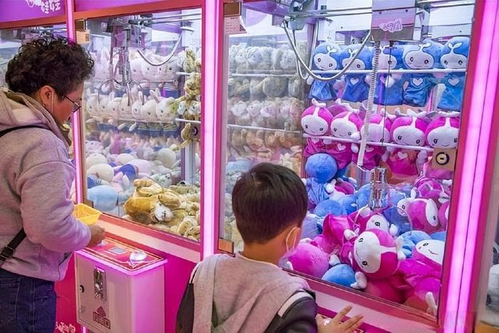 小学生为何集体痴迷卡牌？以此逻辑设计的游戏，成年人也难以抗拒
