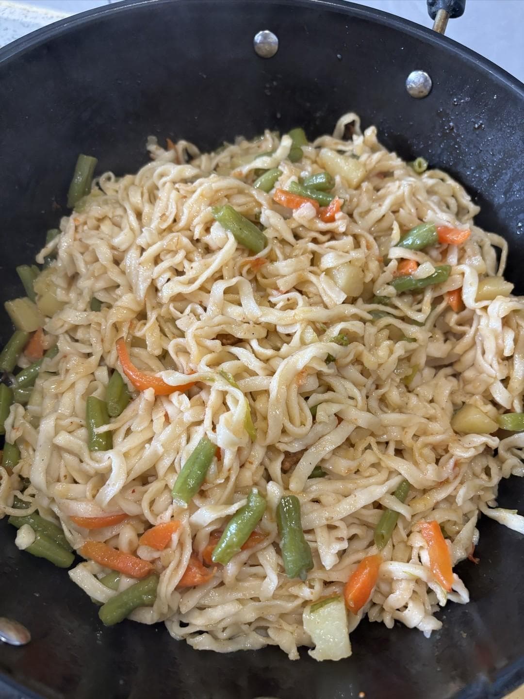 陕西焖面制作教程：香喷喷的传统美味，让你在家也能轻松复刻
