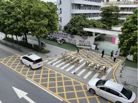 优化校园周边交安设施 市道路养护中心护航师生出行安全