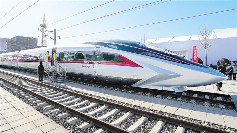 中国将在两年内完成全球最快高铁列车CR450试验