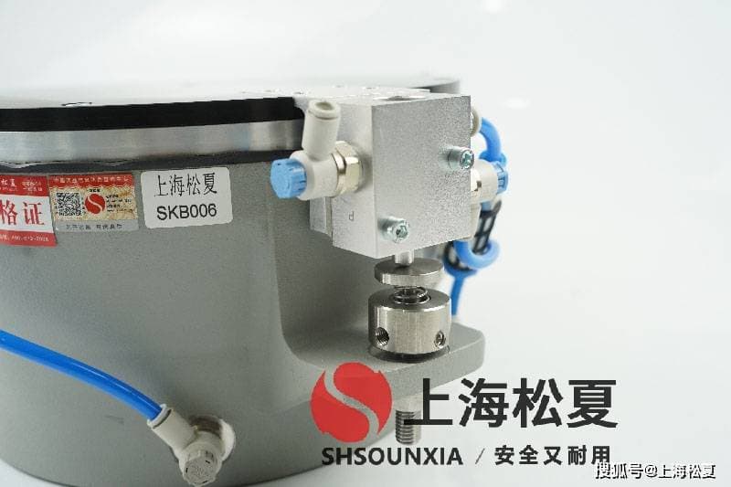橡胶空气弹簧通过其独特的结构设计和材料特性