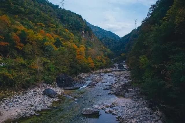 秋天的汉中市留坝县，山川风光