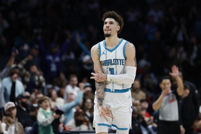 本赛季全明星9大遗珠：东契奇布克领衔，三球球迷投票领跑落选