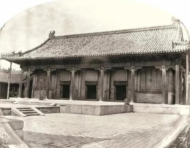 北京清代王府：紫禁城之外的皇家建筑群落
