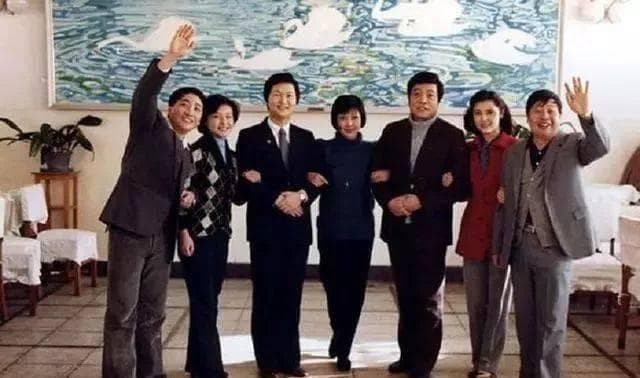 港台艺人首登央视，小品首次亮相：1984春晚的创新与经典