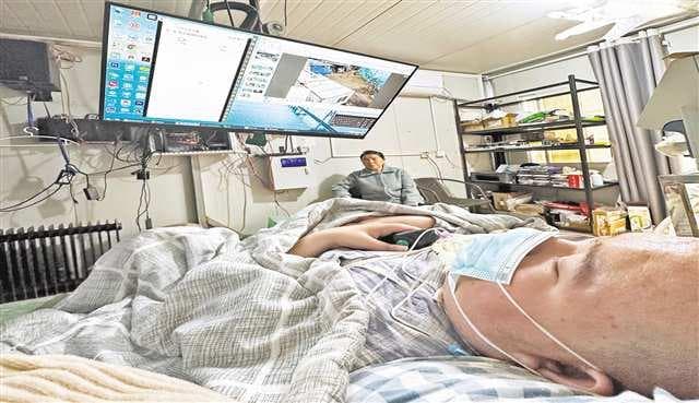 “乡村版霍金”黎夏：两根指头撑起一座自动化农场