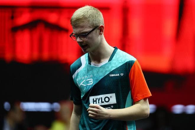 王楚钦横扫勒布伦，樊振东险胜艾利克斯·勒布伦，中国队锁定胜局