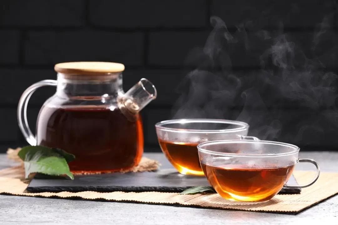 浓茶，胃溃疡的加速器？医生：不想胃黏膜变 “破布”，慎饮4种茶