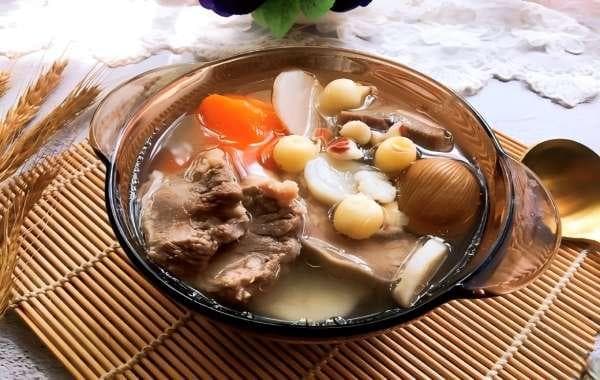 炖猪舌：一道美味的传统佳肴