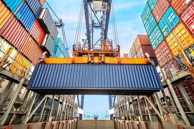 2024年前两月中国外贸增13%，欧盟成最大贸易伙伴
