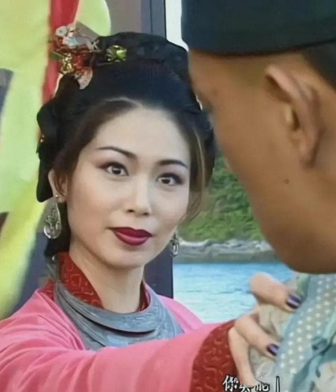 曾是“广州四大美女”之一的TVB女星冯晓文 ～演过教主夫人苏荃