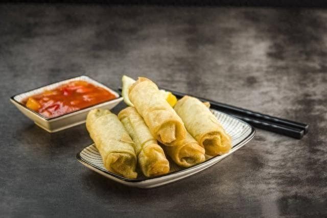 温水面团的制作方法,适合做春卷葱油饼等延展性的面食