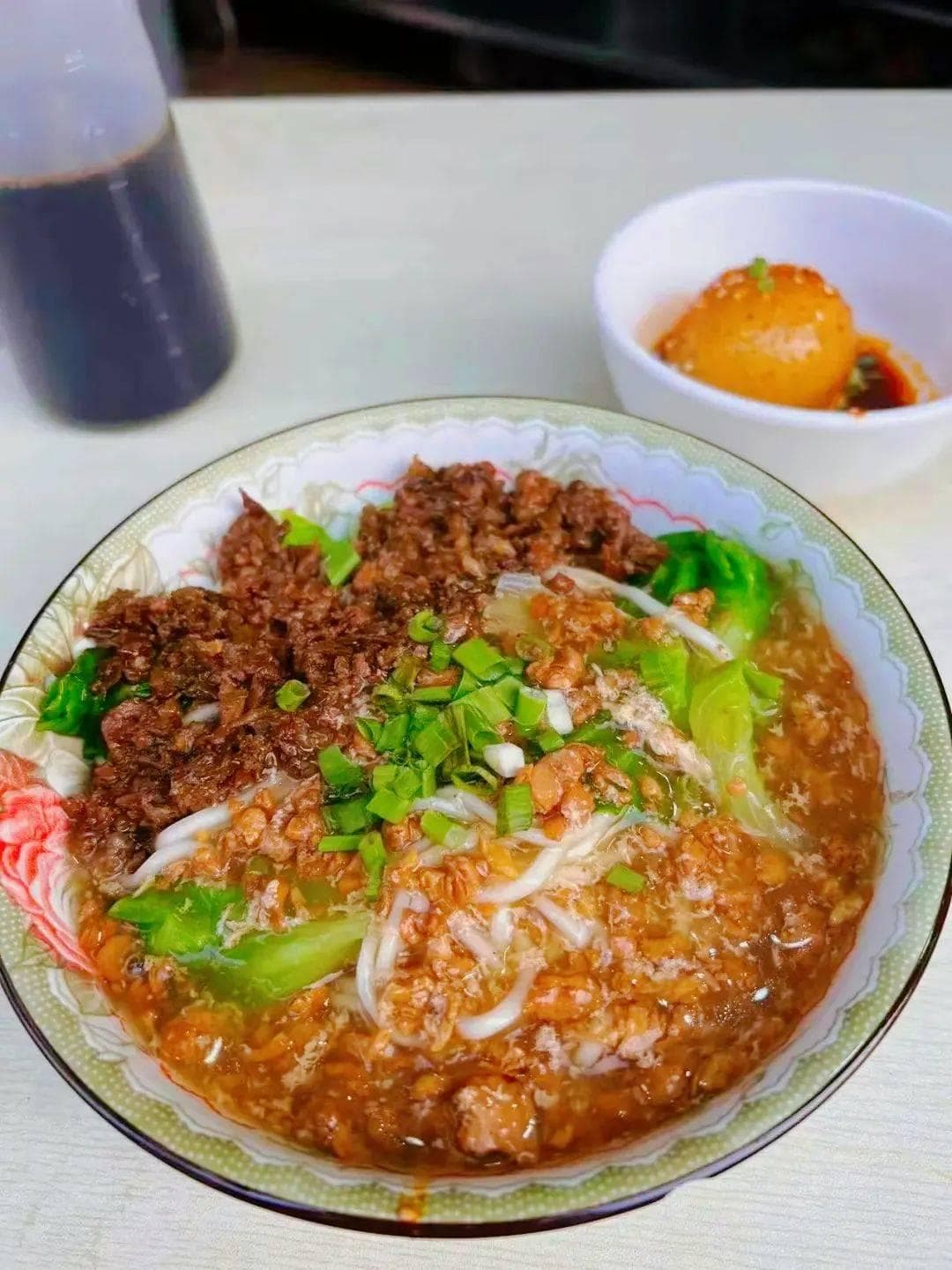 乐山美食地图：从早餐到夜宵，86道特色美食等你来打卡