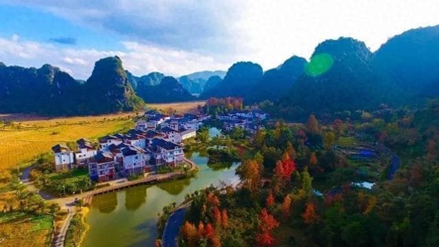 百色秋冬旅游攻略：天坑、红叶、边境线，6条精品路线详解