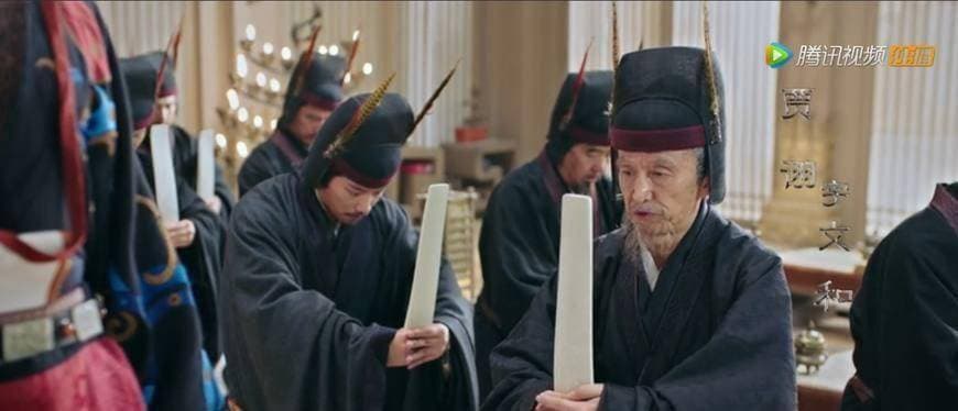 三国最擅长自保的谋臣，刚出道就献一计，导致汉末群雄纷争不断