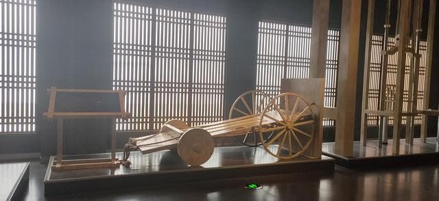 墨子：古代中国的思想巨匠与科学先驱