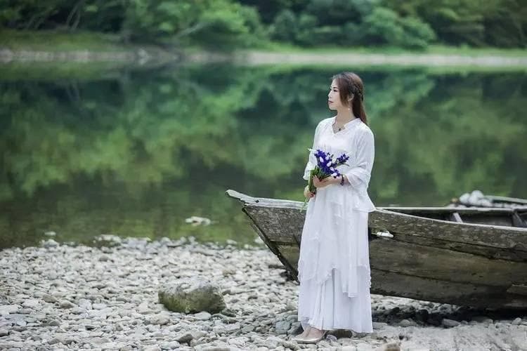 岳阳洞庭湖一日游攻略以及注意事项、欲把西湖比西子，淡妆浓抹总相宜