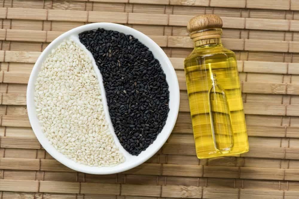 黑芝麻与白芝麻的营养对比：钙质、维生素E含量大不同