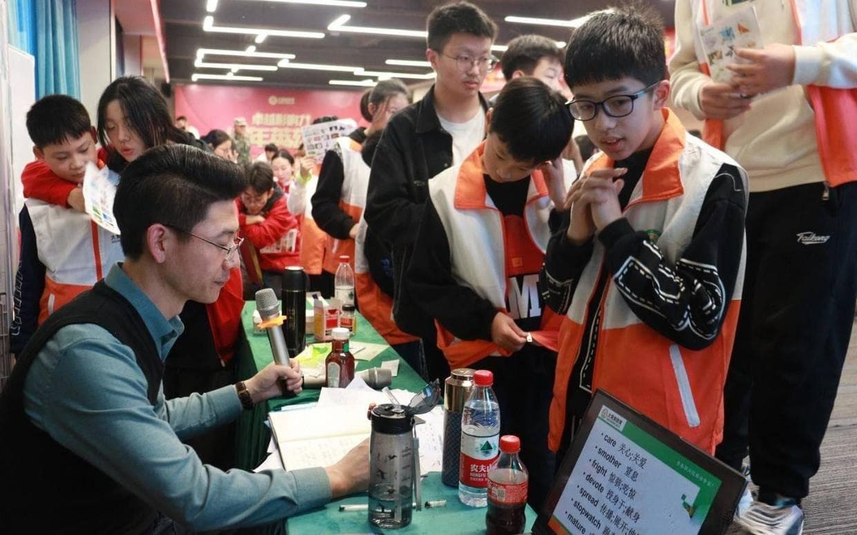 孩子在学校受委屈了怎么开导？专家老师教你温暖指南